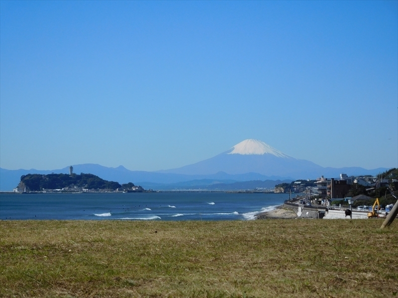 江の島と富士山2_R.JPG